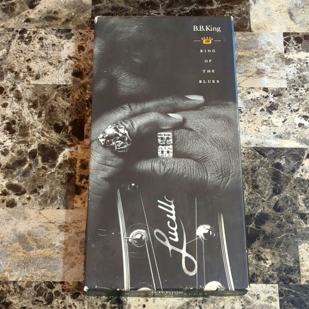 The Definitive B.B.King Collection 1949-1991 on 4 CDs